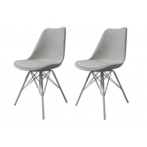 Lot de 4 chaises empilables Nowra avec assise en plastique et Pieds en  métal noir mat