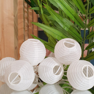Lot de 4 guirlandes lumineuses blanches en boules de papier 3.10 m