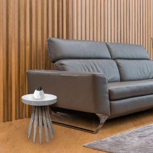 Bout de canapé avec plateau et piètement en bois de teck gris - TAMY