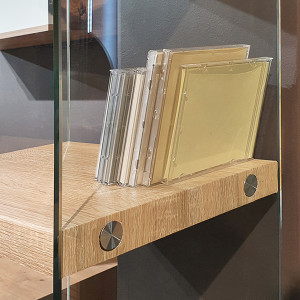 Bibliothèque en verre trempé avec étagère en bois H125 cm - ICE