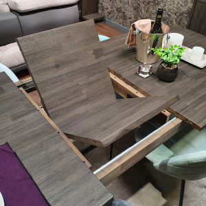 Table de repas extensible L180/220 cm en bois cendré et métal - KUBI