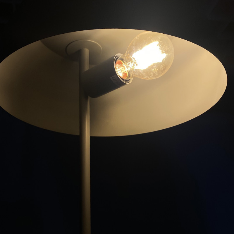 Grand lampadaire avec abat-jour en métal gris H146 cm - POLY 5560