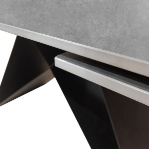 Table Extensible 160/240 cm céramique pleine masse gris clair effet béton et pied géométrique métal - LIMA