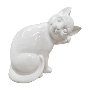 Statue petit chat blanc assis avec patte sur son museau H23 cm - CAT