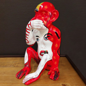 Statue singe main sur la bouche et dessins pop art H39 cm - RAFIKI