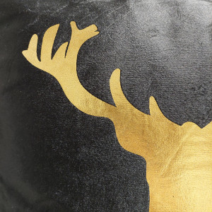 Lot de 2 coussins carrés 45 cm en tissu velours noir déhoussable imprimé animal - Cerf doré