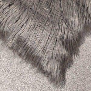 Lot de 2 coussins carrés 45 x 45 cm gris anthracite fourrure à poils longs déhoussable - décoration cocooning salon - MOUTH
