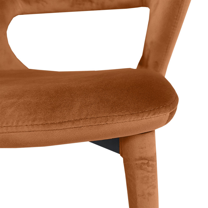 Lot de 2 chaises de repas en velours doux orange camel avec accoudoirs et piètement velours -  SWEET