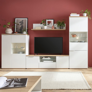 Meuble TV 3 portes 1 étagère en verre finition chêne clair texturé et blanc laqué avec poignées métal blanc - VERONICA
