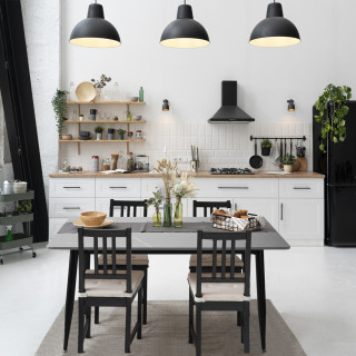 Table de Repas 130 x 70 cm avec Plateau en Céramique Gris Grainé et Pieds Évasés en Métal Noir - RYDER