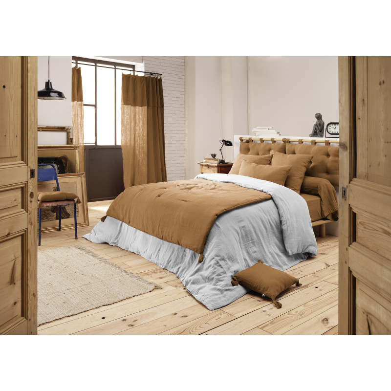 Édredon 150 x 150 cm Gaze de Coton Camel et Polyester avec Capitonnage Léger et 4 Pompons - Linge de Lit - PEPA 2