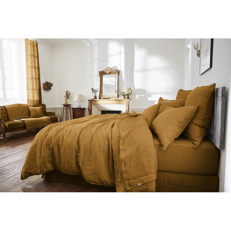 Édredons 150 x 150 cm en Lin Lavé Caramel avec Capitonnage Léger et 4 Nouettes en Jute - LUISA 2