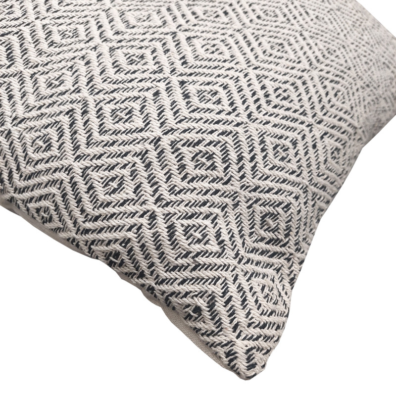 Coussin carré 40 x 40 cm en coton brodé avec motifs losanges noir et écru - EMBER