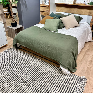 Tapis 140 x 200 cm en tissu texturé petits pompons tout doux gris et blanc avec franges bicolores - SOHO