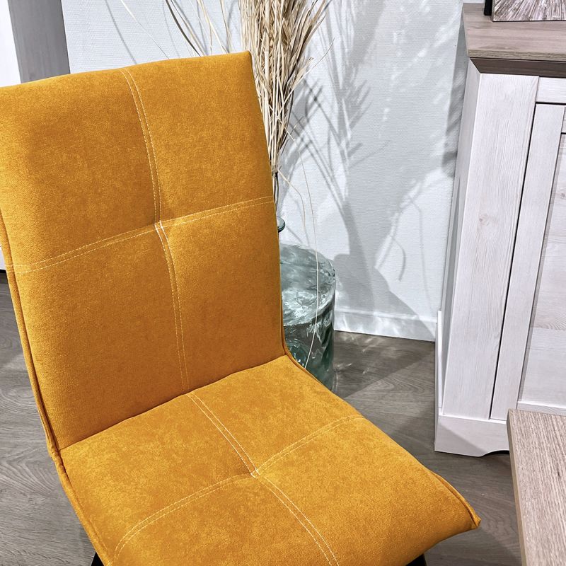 Lot de 2 chaises en tissu classique jaune moutarde avec pieds métal noir – ARIA 2
