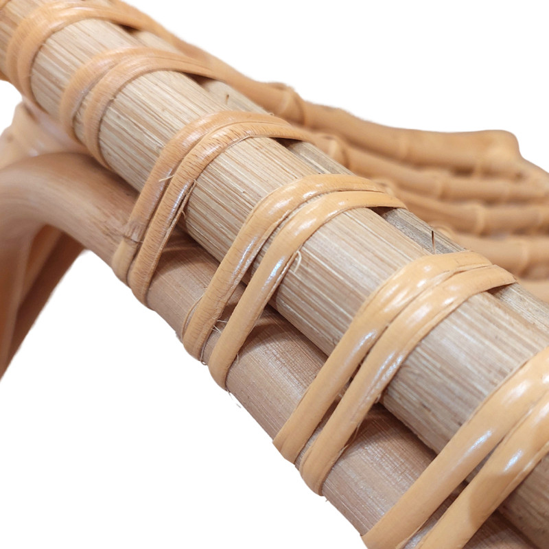 Petit tabouret / repose pied carré en rotin naturel forme incurvée - HAZEL