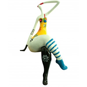 Statue femme jambes croisées peintures multicolores H73 cm - MAMA 01